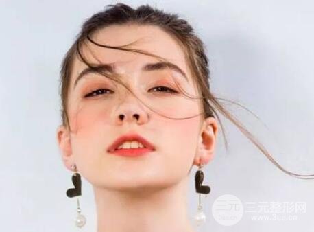 隆下巴的价格差异这么大？！快来看看避坑指南！