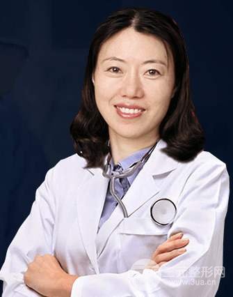 主任医师严玲擅长胸肌美容整形,面部综合整形,自体脂肪移植和塑身.