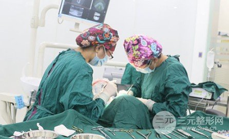 拜博口腔医院价目表