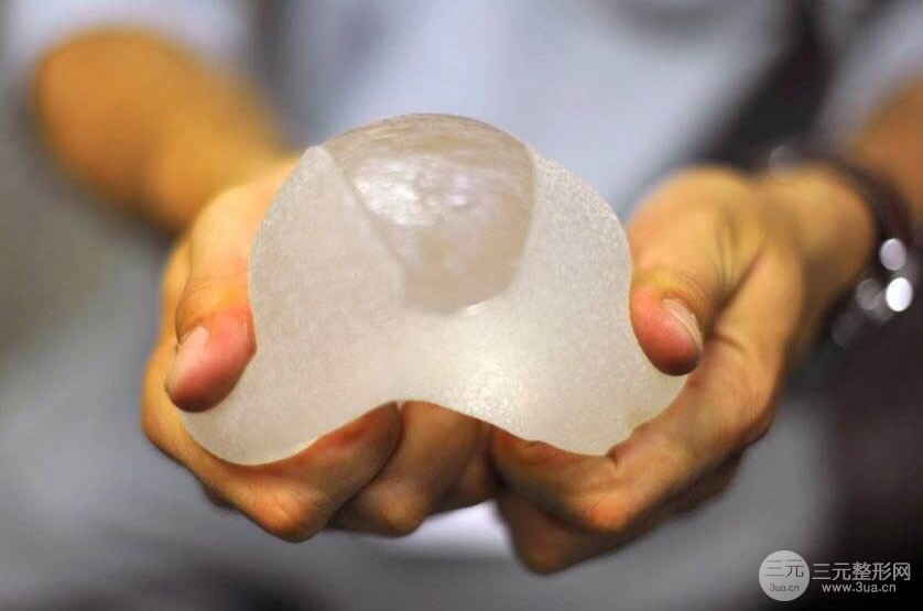 麦格娜绮丽假体解读:真的不必纠结选择哪一个