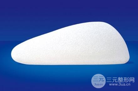 水滴型隆胸躺下后果什么样?
