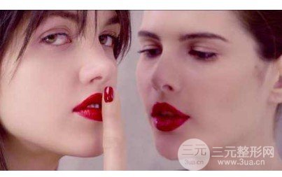 自体脂肪丰唇恢复期