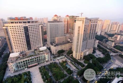 重庆医科大学附属第一医院整形美容科地址，整形专家+整形术后