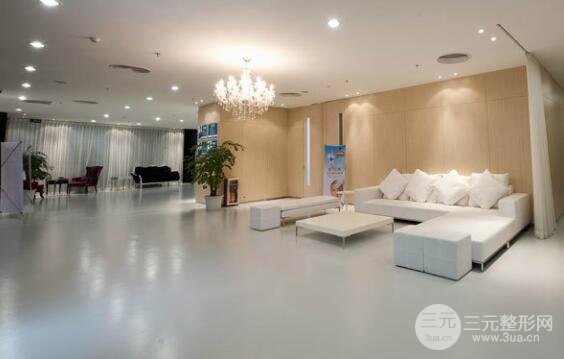 广州爱来医疗美容脸部脂肪填充怎么样？医生信息+脂肪填充案例