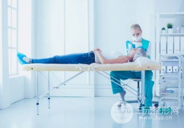 纹眉医院还是外面好