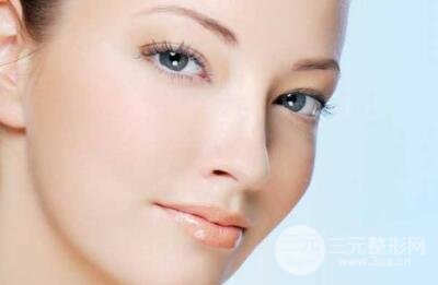 上面部(眉间，额部以及眼外侧区域)