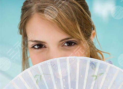 开眼角手术的价格大概是多少