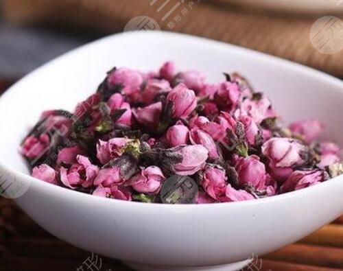 脸上的斑还可用干桃花祛斑