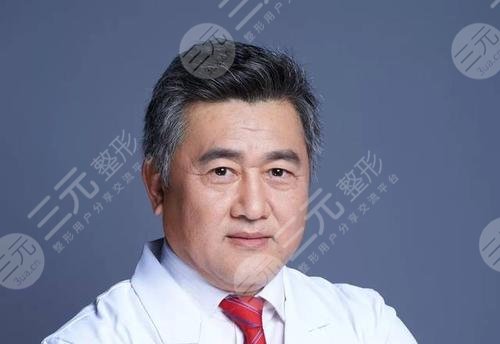 王佳琦双眼皮术前术后两个人，果真实自然！