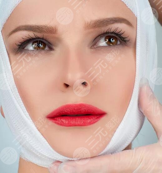 沈梦辰整容对比照