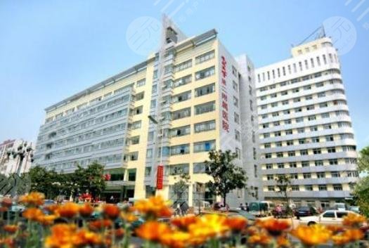 南昌二附院美容科收费标准价格表公开,人气医生+割双眼皮案例
