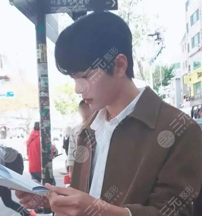 韩国男团爱豆崔普闵