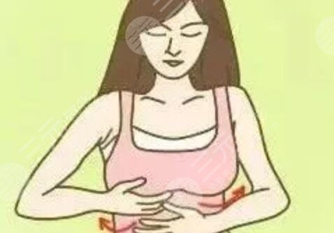 隆胸前后对比 澳洲留学生从平胸妹变性感女神!