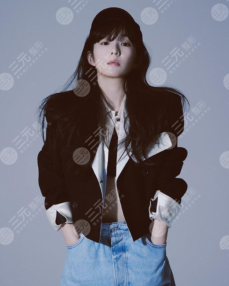 Irene裴珠泫新画报公开状态引人热议!