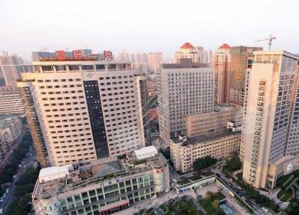 重庆医科大学附属第一医院环境图