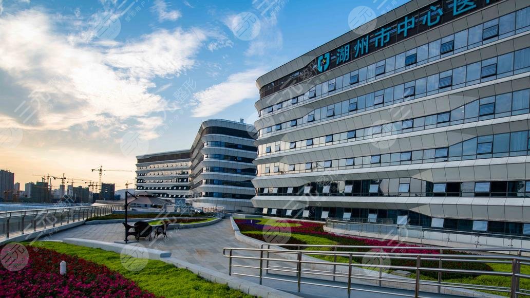 湖州中心医院种植牙齿需要多少费用附口腔科专家医生简介精选案例