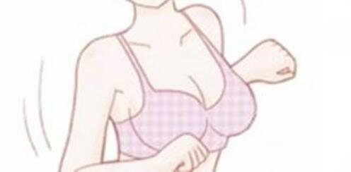 隆胸