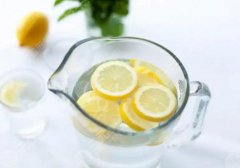 柠檬水的正确泡法减肥是真的吗？泡错了喝再多也没用！