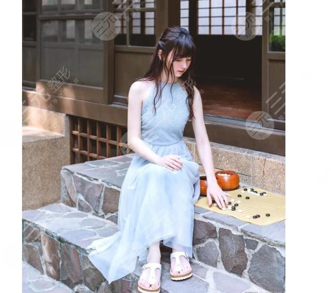 94年的棋坛美女黑嘉嘉是中国棋手吗？