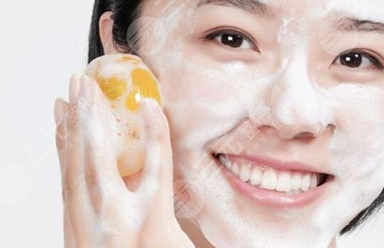 可以用?肥皂洗脸吗?