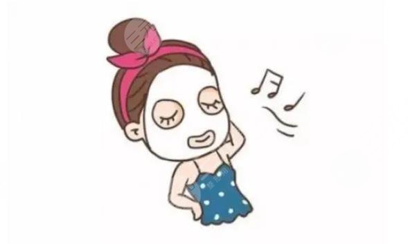 黄瓜白面液涂于面部