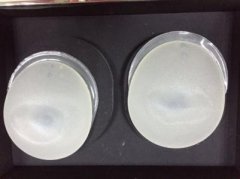 假体隆胸效果好吗，多少钱？有没有风险？美波小课堂深度分析！