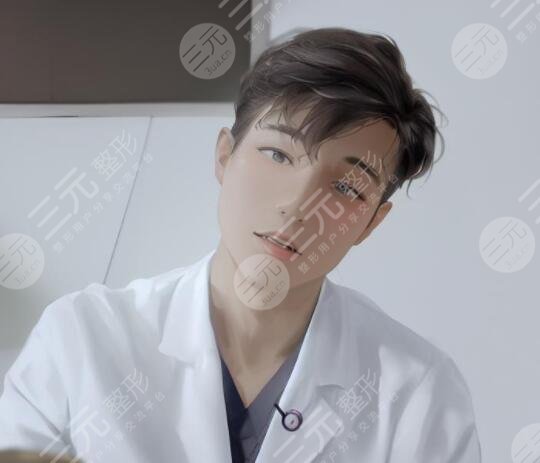 上海周俊杰隆鼻技术好不好?医生个人资料、做鼻子价格表、口碑荣誉一览~