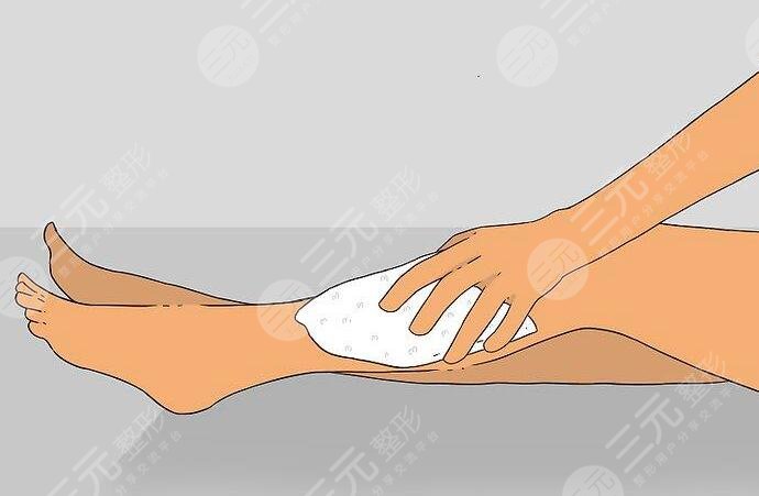 小腿激光脱毛的价格多少钱2023?夏天来临之际,对于爱美者来说比较注重自己的形象,如果腿部以及胳膊上有着汗毛,在这方面也是比较烦恼的,许多人也会在夏天来临之际,将胳膊以及小腿上的毛发去除,避免影响自己的美感其实,现如今可以通过激光脱毛来改良,跟随小编的这篇文章来了解一下小腿激光脱毛的价格是多少吧,影响价格的因素也是有多种,来参考一下吧。 1、小腿激光脱毛的价格多少钱2023? 激光脱毛是一种比较安全的脱毛方式,针对性比较强,对人体没有副作用,对皮肤也不会造成影响,激光脱毛的价格在1800至12000元左右,有着较多的因素影响。 (1)选择医院不同,价格也会有所不同,选择一线城市档次高的正规医院,价格可能会达到12000元左右,如果选择普通一选择价格会偏低一些,每个地区的定义价格不同,所以要根据当地的消费水平来决定。 (2)设备不同,对于档次高的城市正规医院所运用激光比较先进,在价格上也会偏高一些,普通的医院在设备上会有所不同,所以缓解的效果也有着很大的差异。 (3)医生不同,经验丰富的医生会根据吉美的身体情况去对症缓解,选定特定的激光波长,不会对皮肤造成伤害,对于普通经验不足的医生,在缓解领域里存在很大的隐患。 (4)缓解次数不同,对于毛发比较浓密的可能需要4~6次的缓解,所以价格上会偏高,毛稀疏通过2~3次就可以解决,缓解次数不同,所以在价格上也会不同,每次间隔缓解期间达到20~30天左右。 2、哪个季节适合激光脱毛? 对于激光脱毛来说,其实哪个季节都是可以的,但是春季进行激光脱毛还是占据优势的,可以避免日光的暴晒,不会色素沉着,我们都知道脱毛之后要避免高强度的紫外线照射,夏天去脱毛,在炎热的季节想要随心所欲得穿短裤,吊带是做不到的,然而在春季里脱毛可以避免夏天室外高温的照射,防晒工作做起来也比较容易,也不会影响到皮肤的正常恢复。 在春季进行激光脱毛时光能量可以更容易被吸收,在效果上也会比较佳,在春冬季节皮肤很少,经过紫外线照射,颜色与毛发的颜色相差很大,所以在激光脱毛时,热能量会被毛囊所吸收。 3、激光脱毛的优势有哪些? 激光脱毛的优势有很多,时间快,安全性比较高,不会影响自身的学习及工作,不会损伤到爱美者的皮肤内服激光,脱毛的同时还可以刺激胶原蛋白再生,使集美在脱毛之后的位置皮肤会变得紧致光滑,具有弹性,激光脱毛比传统的脱毛效果要比较好一些,可以打到性脱毛的作用,建议大家选择正规医院去开展激光脱毛,在各方面会有着优质保障。