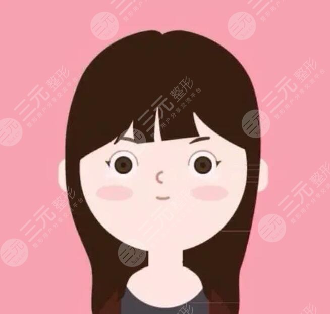 　　脸上肉多怎样瘦脸更快更有效?由于面部脂肪堆积，面容看起来比实际年龄更为成熟。许多人开始寻求各种方法来瘦脸，但是却发现效果不佳或者带来了不适和风险。在这种情况下，医美行业提供了一种更加安全和有效的瘦脸方式，通过专业的技术和设备帮助人们解决面部肥胖问题，让面容更加年轻和美丽。本文将介绍医美行业中瘦脸的常用方法和注意事项，帮助人们了解如何选择适合自己的瘦脸方式，达到很好的效果。  　　脸上肉多怎样瘦脸更快更有效?  　　1、注射注射瘦脸——缩小下颌肌  　　注射注射瘦脸是一种常见的瘦脸方式，通过将适量的注射瘦脸注射到下颌肌中，可以减少下颌肌的肌肉体积，使得脸部线条更加修长。这种方法不仅安全可靠，而且效果显著，一般来说注射一次就可以保持数个月甚至一年之久。不过需要注意的是，注射注射瘦脸需要选择正规医美机构，并且要由专业医生进行操作。  　　2、面部抽脂——消除多余脂肪  　　除了注射注射瘦脸外，面部抽脂也是一种有效的瘦脸方式。通过对脸部进行局部吸脂，可以去除多余的脂肪，使得脸部线条更加优美。不过，面部抽脂需要进行手术操作，术后需要注意饮食和休息，以避免引起并发症。  　　3、激光廋脸——刺激胶原蛋白再生  　　激光瘦脸的过程中，激光会穿过皮肤层，作用于皮下组织。激光瘦脸的优点是明显的。首先，是一种非手术、非注射的瘦脸方式，不需要进行手术切口或注射，减少了手术的风险和不适感。其次，激光瘦脸可以改良面部皮肤质量，提升面部的整体美感，让面部看起来更加紧致和年轻。  　　除了上述方法，也可以选择一些非手术、非注射的医美瘦脸项目，例如射频瘦脸等。这些项目也能帮助刺激皮肤胶原蛋白的再生，改良面部轮廓，让脸部更加紧致有弹性。  　　如果您不想进行手术或注射，还有一些其他的瘦脸方式可供选择。例如，可以通过改变饮食习惯和增加运动来帮助减少脂肪。另外，面部按摩和面部拉伸也是一些流行的瘦脸方式，可以帮助刺激面部的血液循环和代谢，改良面部线条。  　　无论选择哪种瘦脸方式，都需要根据自己的情况进行选择。如果您有任何疑虑或不确定，咨询专业医美机构的医生，根据您的面部特征和需要，制定出合适的瘦脸方案。总之，瘦脸虽然是一个重要的美容话题，但是要选择适合自己的瘦脸方式，并且要在正规医美机构进行操作。同时，也需要保持健康的生活方式，包括均衡饮食和适度的运动，让自己的面部和身体都保持健康和美丽。
