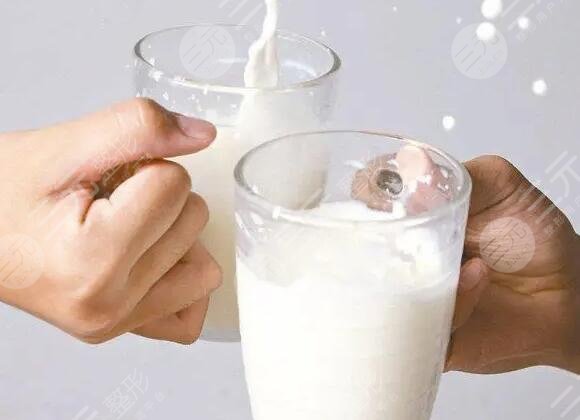 喝牛奶的益处