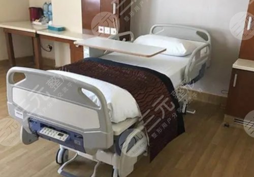 吴焱秋高难度双眼皮修复案例