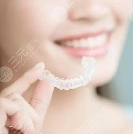 上海九医院口腔科牙齿矫正案例