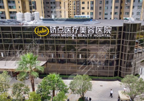 张燕雄做鼻子怎么样