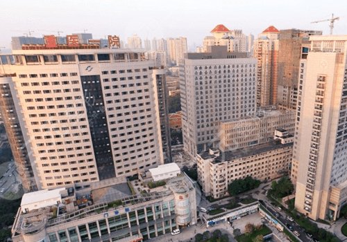 重庆医科大学附属第一医院整形科哪个医生好？