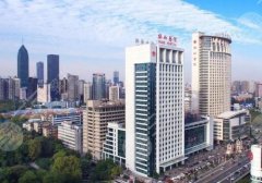武汉协和医院隆胸专家排名来袭！内附科室信息与隆胸科普知识