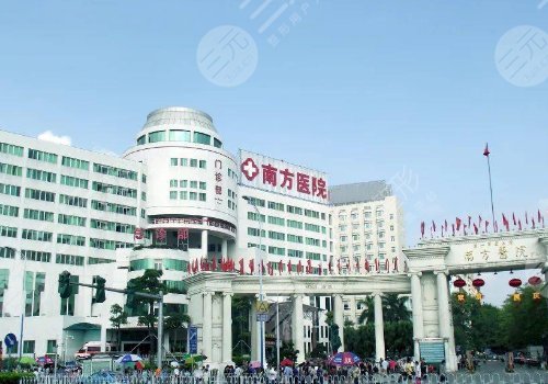 鲁峰医生隆胸怎么样