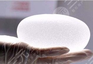 隆胸可以保持几年