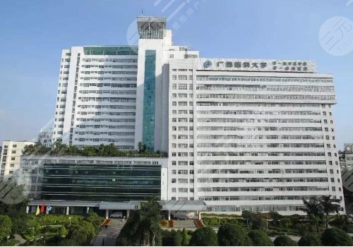 广西医科大学第一附属医院缩胸手术费用