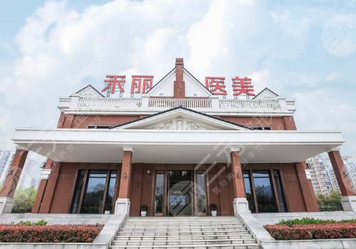 武汉曾佳医生双眼皮案例