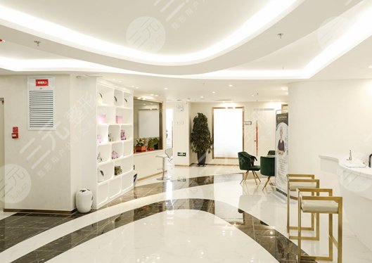 佛山曙光?金子整形医院做抽脂能行不?