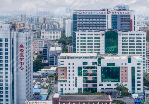 唐志荣医生做隆胸好吗