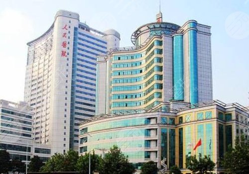 武汉自体脂肪丰胸多少钱