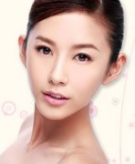 隆鼻后怎么消肿有